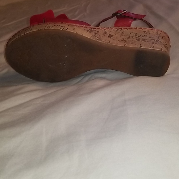 wedges - Picture 3 of 5